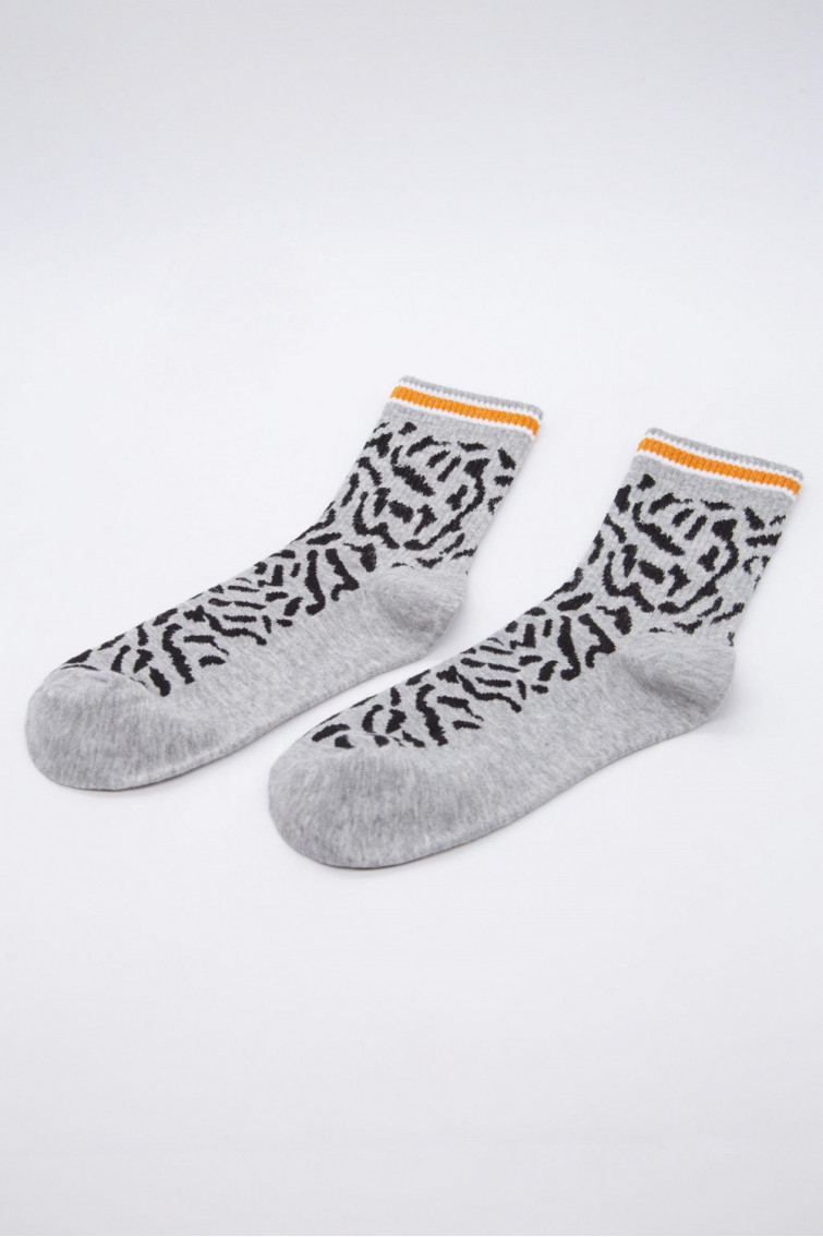 MEDIAS CORTAS CON MOTIVO