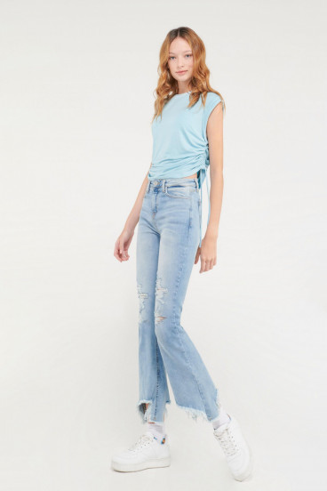 Camiseta sin mangas con recogido en costados.