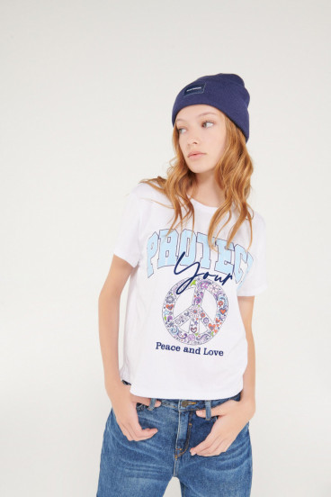 Camiseta manga corta con estampado en frente.