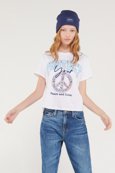 Camiseta manga corta con estampado en frente.