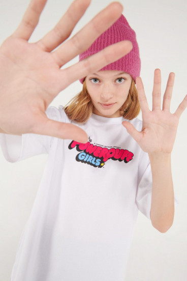 Camiseta manga corta, con estampado en frente y espalda.