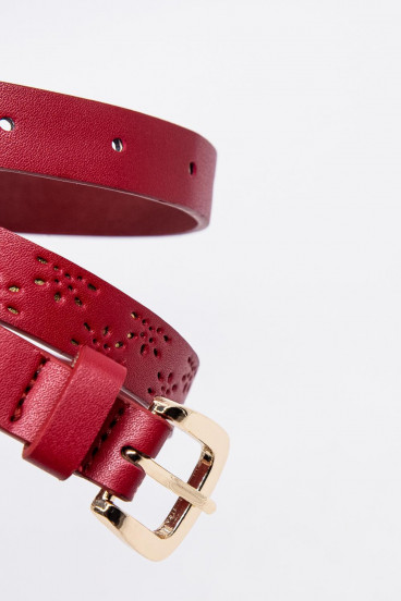 Cinturón hebilla metalica.