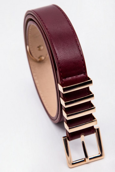 Cinturón con puntera.