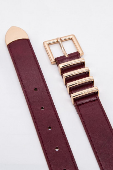 Cinturón con puntera.