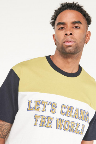 Camiseta manga corta con estampado en frente