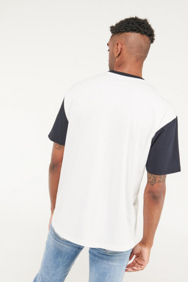 Camiseta manga corta con estampado en frente