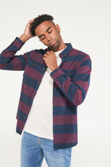 Camisa manga larga a rayas azules y rojas