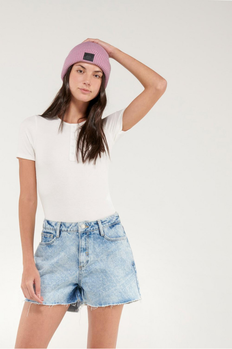 Short denim