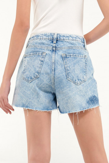 Short denim
