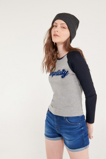 Camiseta manga larga con estampado en frente