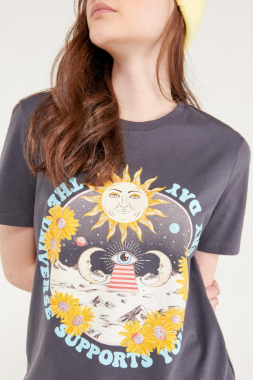 camiseta-manga-corta-con-estampado-en-frente