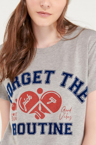 camiseta-manga-corta-con-estampado-en-frente