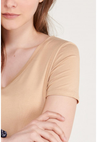 Camiseta básica, manga corta con cuello en V