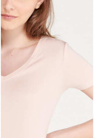 Camiseta básica, manga corta con cuello en V