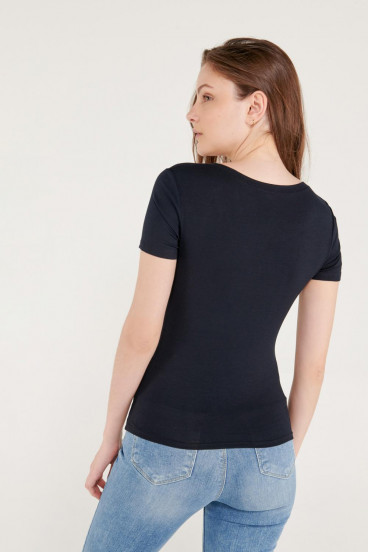 Camiseta básica, manga corta con cuello en V