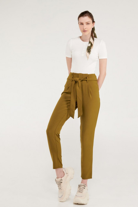 Pantalón paperbag cinturon