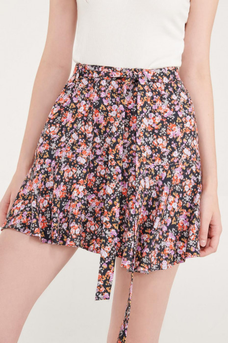 Short tipo falda