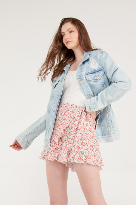 Short con bolsillos y estampado