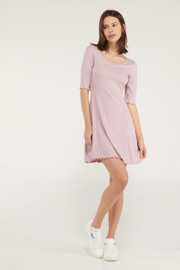 Vestido chic manga larga unicolor.