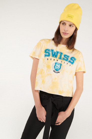 Camiseta manga corta y cuello redondo con estampado.