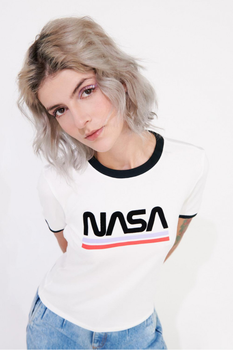 Camiseta manga corta de NASA.