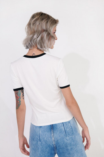 Camiseta manga corta de NASA.