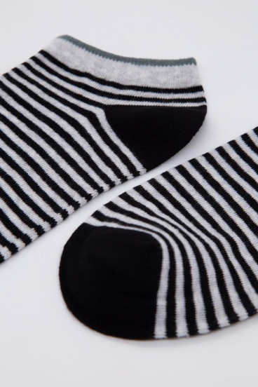 medias-cortas-a-rayas