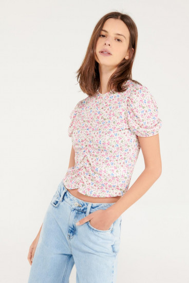 Camiseta manga corta con miniprint floral.