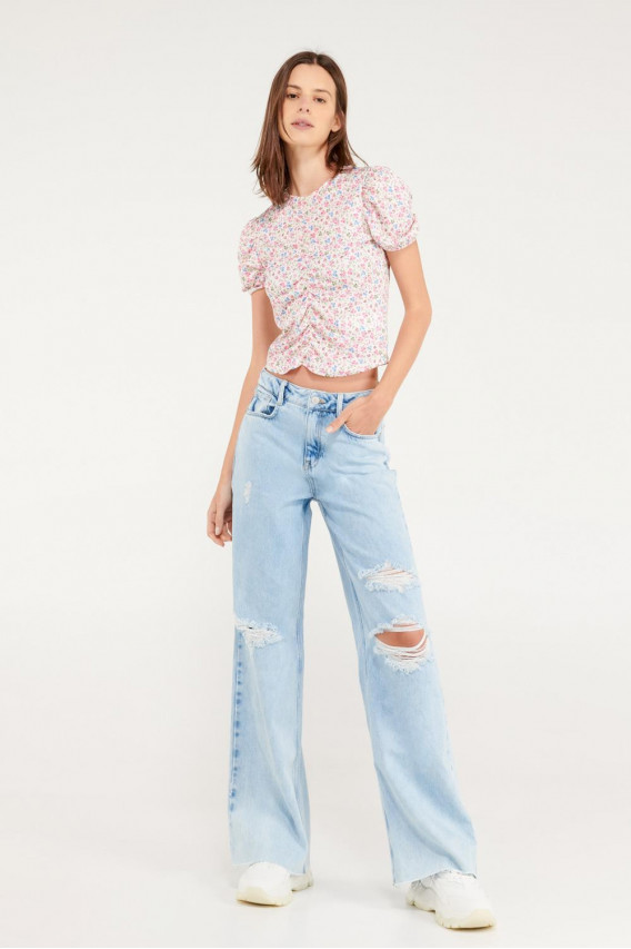 Camiseta manga corta con miniprint floral.