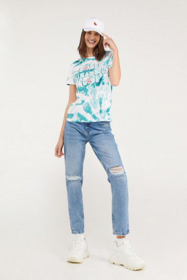 Camiseta manga corta con estampado en frente.