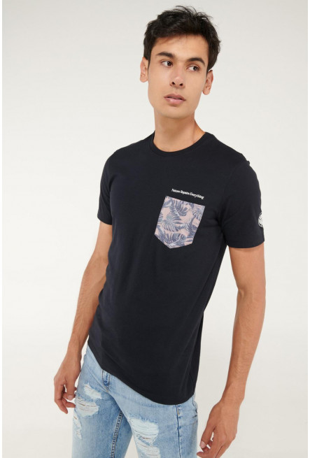 Camiseta cuello redondo, estampado frente y manga