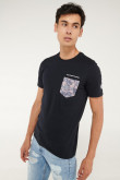 Camiseta cuello redondo, estampado frente y manga