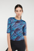 Camiseta Fit manga corta con estampado.