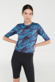 Camiseta Fit manga corta con estampado.