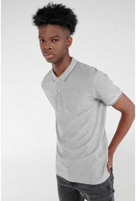 Camisa Polo unicolor con puños y cuello tejidos