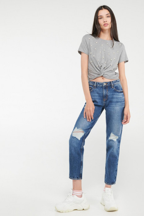 Camiseta unicolor con perlas, chic.