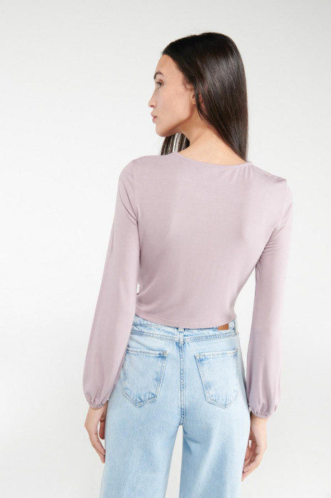 Camiseta manga larga con anudado fijo en frente cintura
