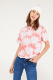 Camiseta manga corta con estampado en frente.