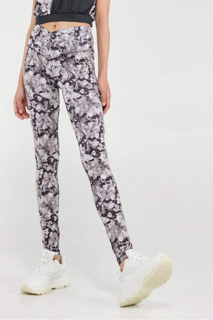 Leggins largos, con tela sublimada.