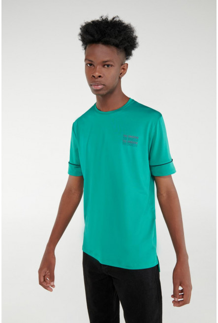 Camiseta Fit manga corta, con estampado.