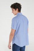 Camisa manga corta azul intensa, cuello button down