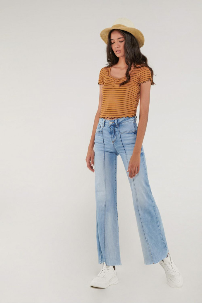 Camiseta cuello en V