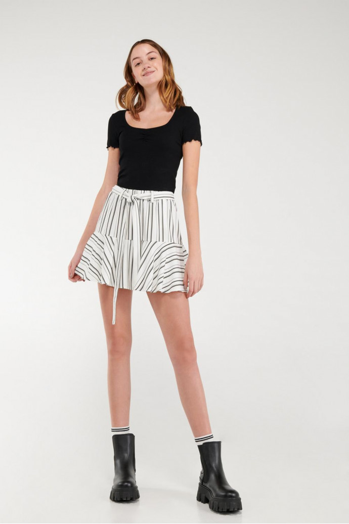 Short tipo falda