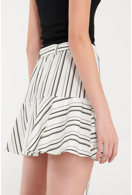 Short tipo falda