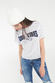 Camiseta manga corta con estampado en frente.
