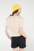 Camiseta manga corta con estampado en frente.