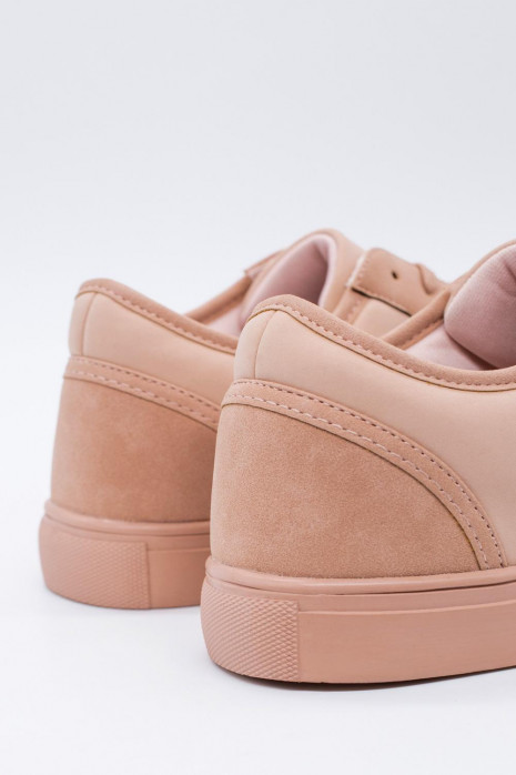 Zapato unicolor básico