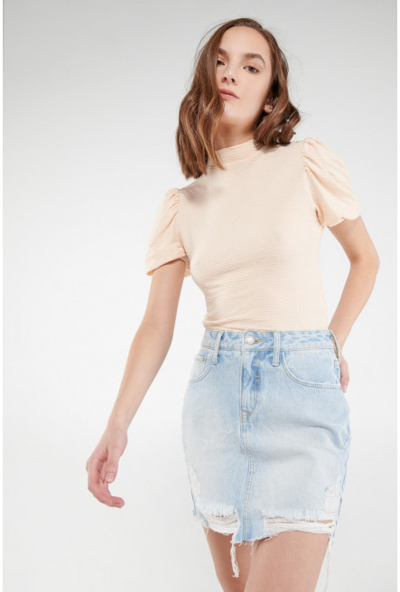 Falda corta con rotos