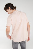 Camiseta manga corta con estampado.