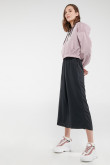 Chaqueta liviana con capota